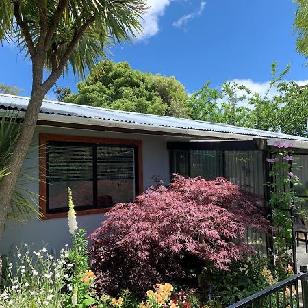 Twin Oaks Quiet Cottage Paraparaumu Extérieur photo